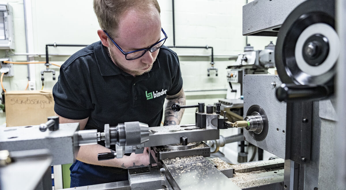 Foto von binder precision parts ag